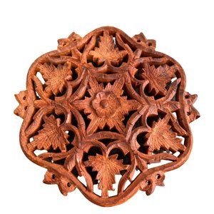 Vintage Wood Carved Trivet Hot Plate Holder with Feet Floral Leaf Design 7 in